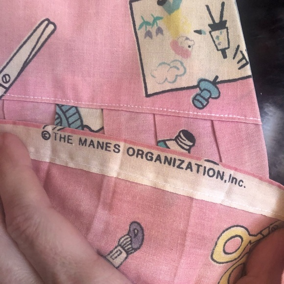 Vintage Accents Clothes Pin Holder Of Dress Shirt Simplicity